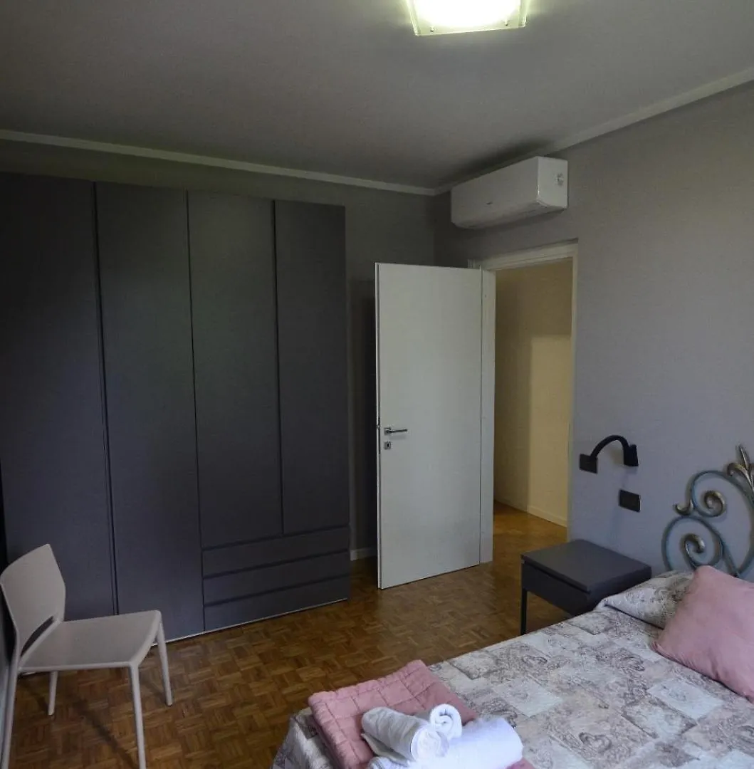Casa Gabry Bouganville Toscolano Maderno Apartament