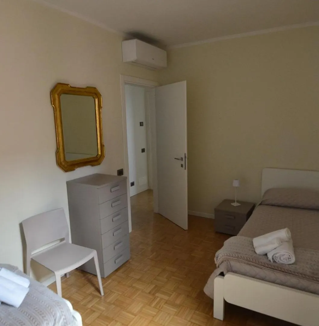 Casa Gabry Bouganville Toscolano Maderno Apartament