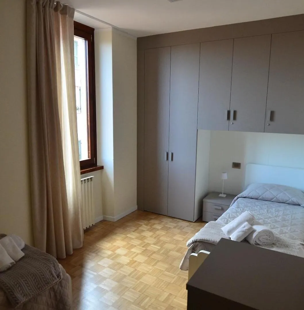 Appartement Casa Gabry Bouganville Toscolano Maderno
